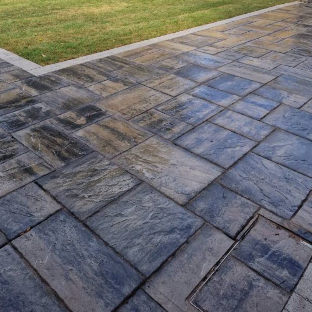 Professional Concrete Paving by Leasowe driveway company
